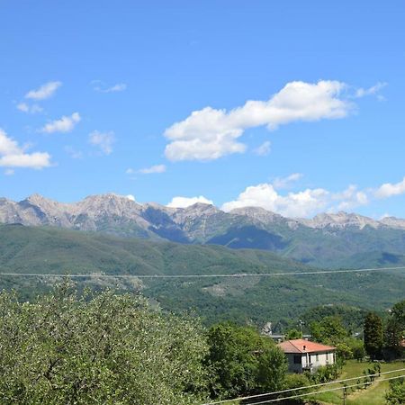 Apartamento Locazione Turistica La Ca Gialla Pontremoli Exterior foto