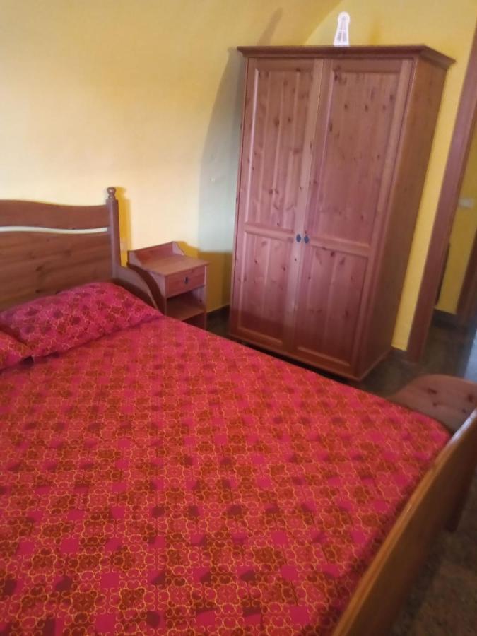 Apartamento Locazione Turistica La Ca Gialla Pontremoli Exterior foto