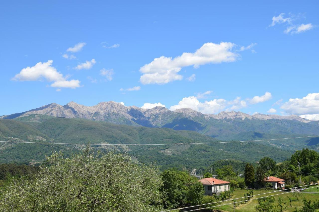 Apartamento Locazione Turistica La Ca Gialla Pontremoli Exterior foto